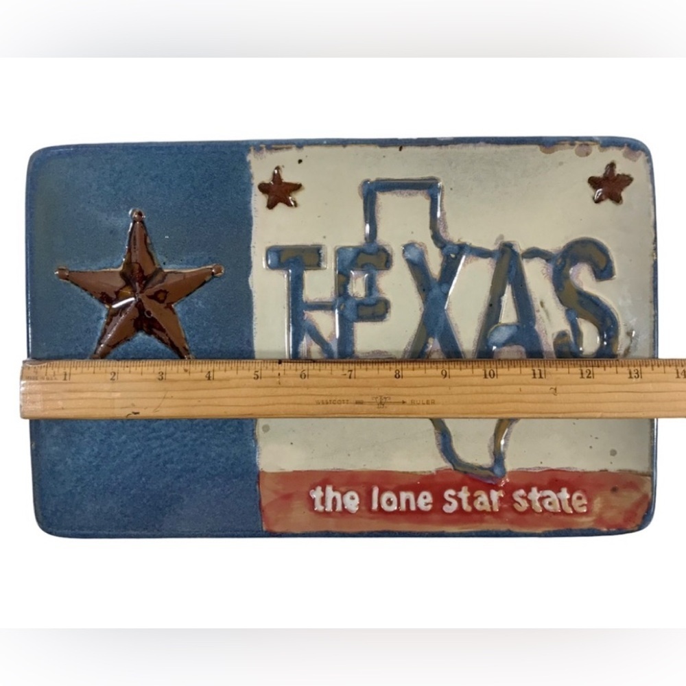 LAREDO Home Studio Texas The Lone Star State Plate Rustic Hand Painted & Glazed - Picture 6 of 6